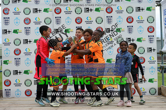 U9EC24PRES-0005