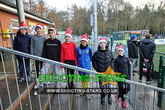 251206 Ascot Fans Mascots-0004