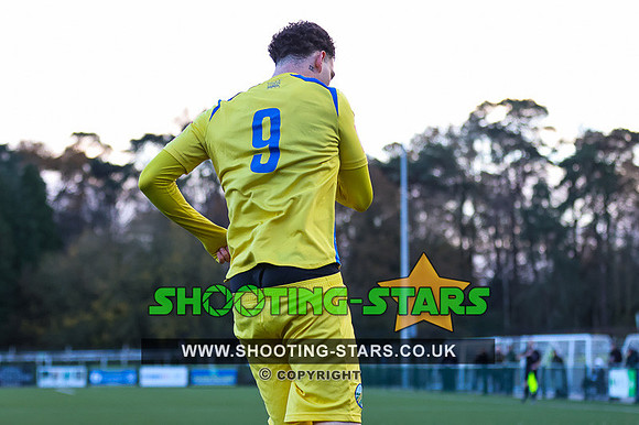 251206 Ascot v Hayes Yeading-0053