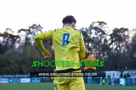 251206 Ascot v Hayes Yeading-0054