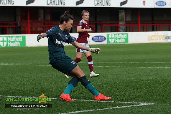 221023 Reading FCW v Westham UFCW-0225