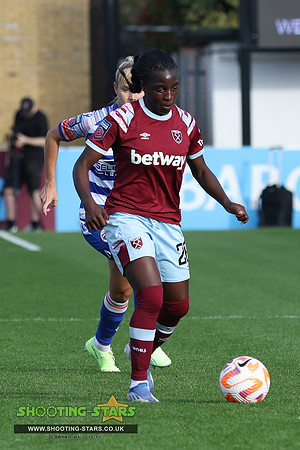 221023 Reading FCW v Westham UFCW-0185