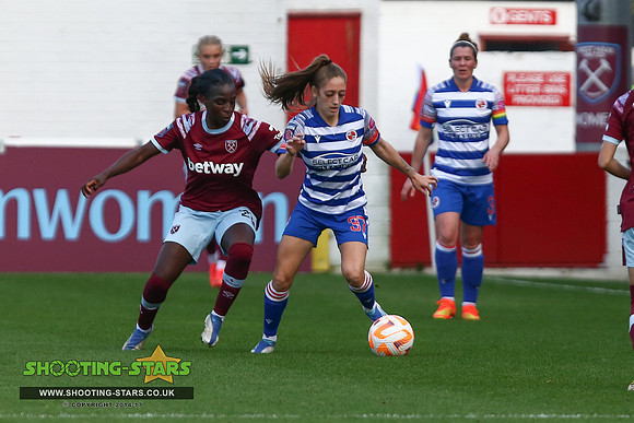 221023 Reading FCW v Westham UFCW-0220
