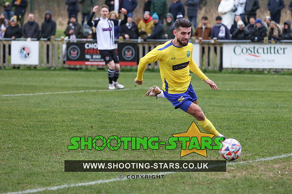 230311 Ascot v W Didsbury Chrton FAVase-0153