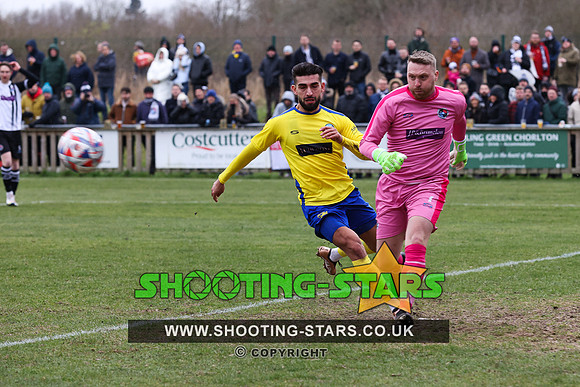 230311 Ascot v W Didsbury Chrton FAVase-0158