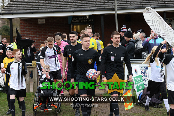 230311 Ascot v W Didsbury Chrton FAVase-0105