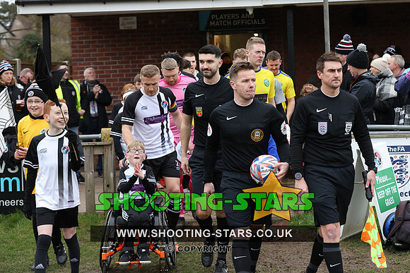 230311 Ascot v W Didsbury Chrton FAVase-0106