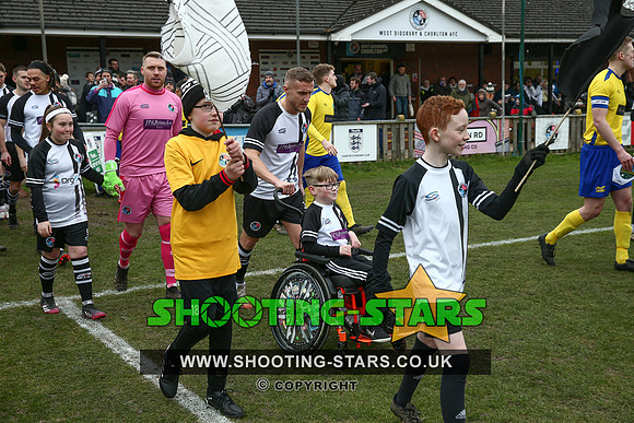 230311 Ascot v W Didsbury Chrton FAVase-0110