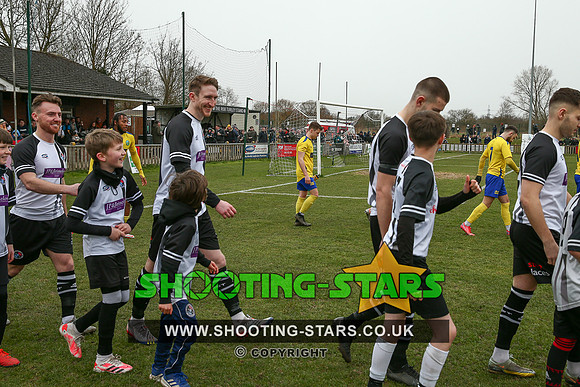 230311 Ascot v W Didsbury Chrton FAVase-0123