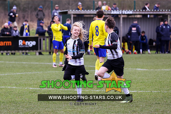 230311 Ascot v W Didsbury Chrton FAVase-0142