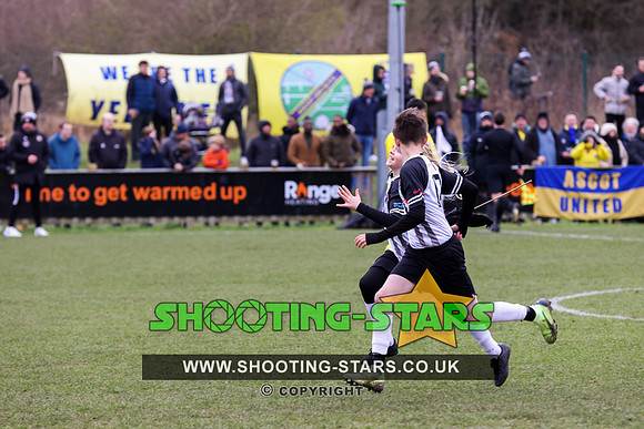 230311 Ascot v W Didsbury Chrton FAVase-0144