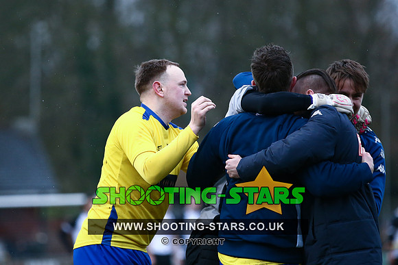 230311 Ascot v W Didsbury Chrton FAVase-0757