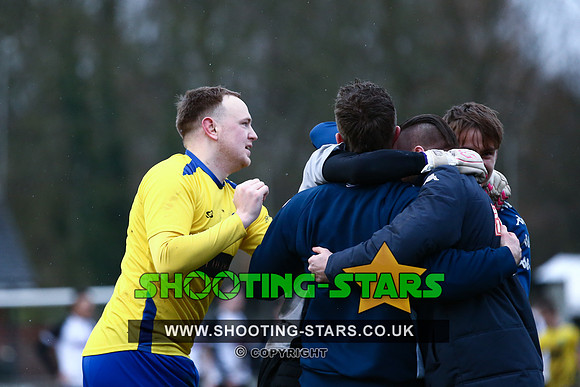 230311 Ascot v W Didsbury Chrton FAVase-0758