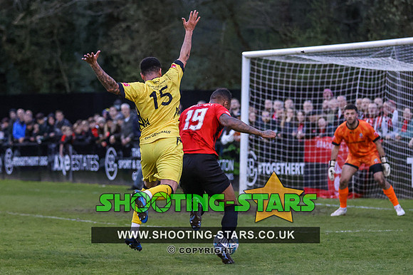 230426 Bracknell Town v Chesham UTD-0232