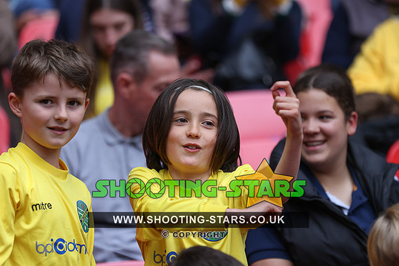 Ascot v Newport FA Vase Wembley-1289