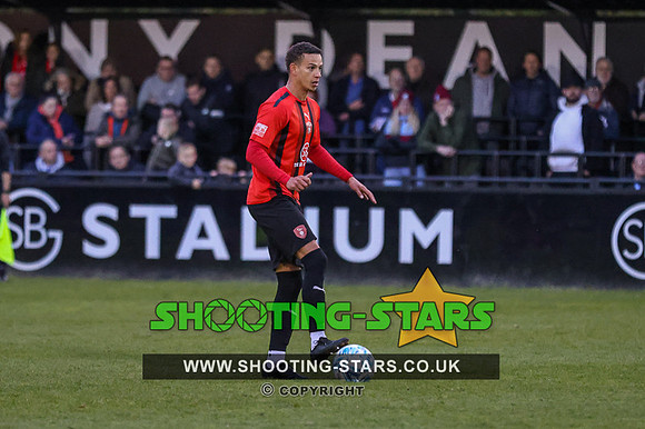 230426 Bracknell Town v Chesham UTD-0220