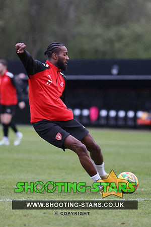 230426 Bracknell Town v Chesham UTD-0043