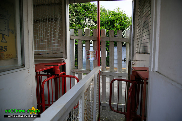 Bracknell Town 22May2016-0004
