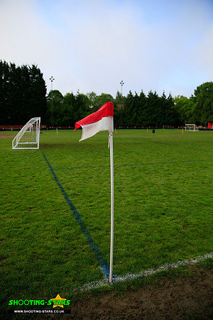 Bracknell Town 22May2016-0011
