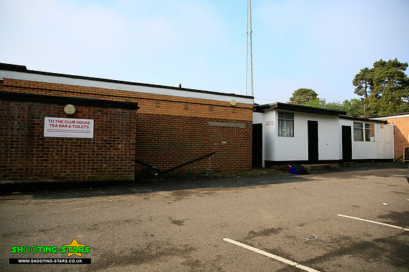 Bracknell Town 22May2016-0021