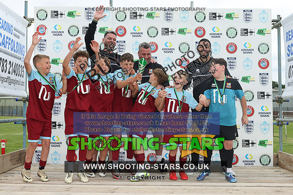 U11EC24PRES-0025