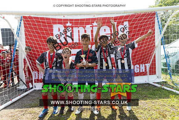 U9BFC24-PRES-0085