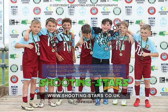 U11EC24PRES-0013