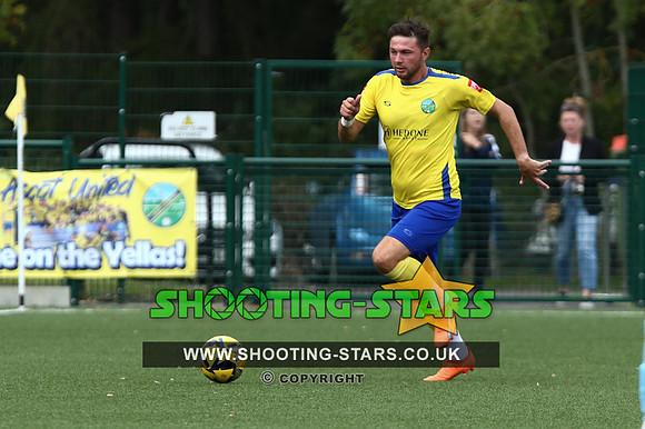 230930 Ascot v Sut Com Rovers-0024