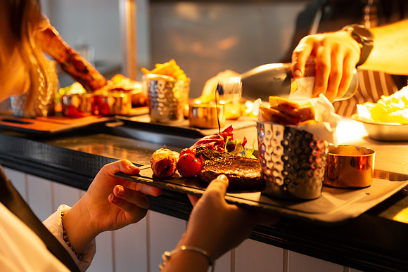 HK Grill Serve-0027