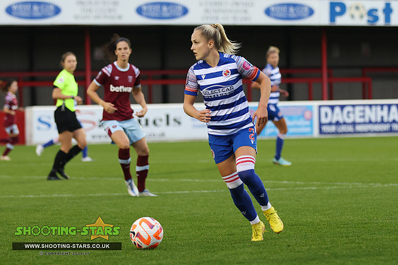 221023 Reading FCW v Westham UFCW-0336