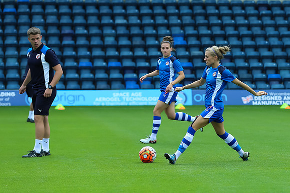 Shooting-Stars Reading v Notts County-0036