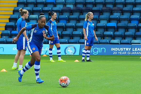 Shooting-Stars Reading v Notts County-0059