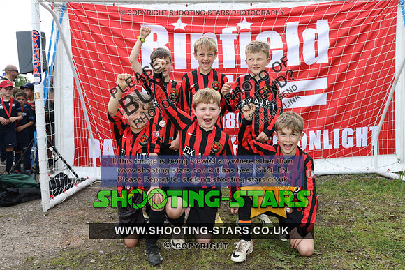 U8BFC24PRES-0060