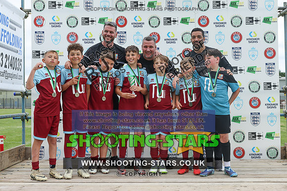 U11EC24PRES-0021