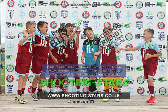 U11EC24PRES-0018