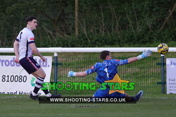 240416 Binfield v CorinCas-0023