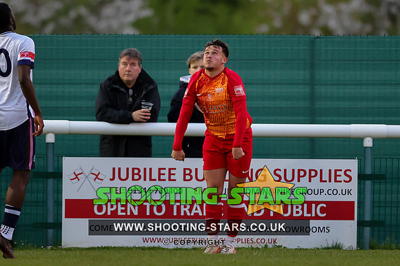 240416 Binfield v CorinCas-0049