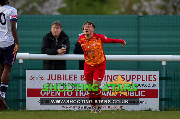 240416 Binfield v CorinCas-0050