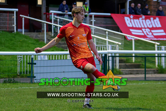 240416 Binfield v CorinCas-0087
