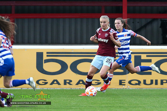 221023 Reading FCW v Westham UFCW-0318