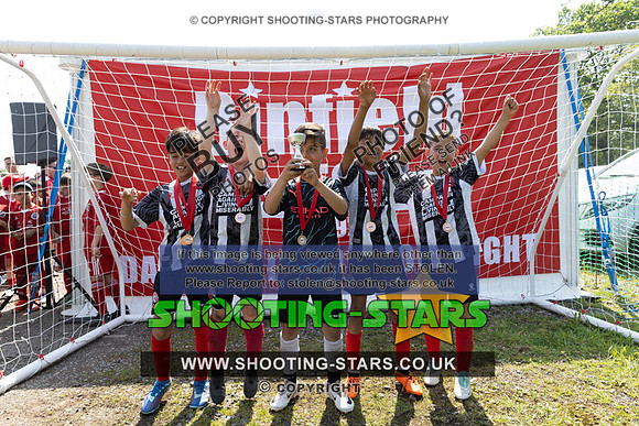 U9BFC24-PRES-0086
