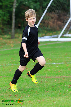131018 Whitegrove Y4 Crossfield Football 347