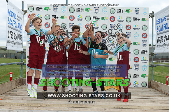 U11EC24PRES-0010