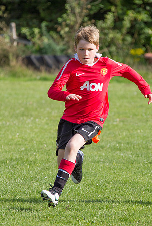 110923 Ascot Heath Football 017